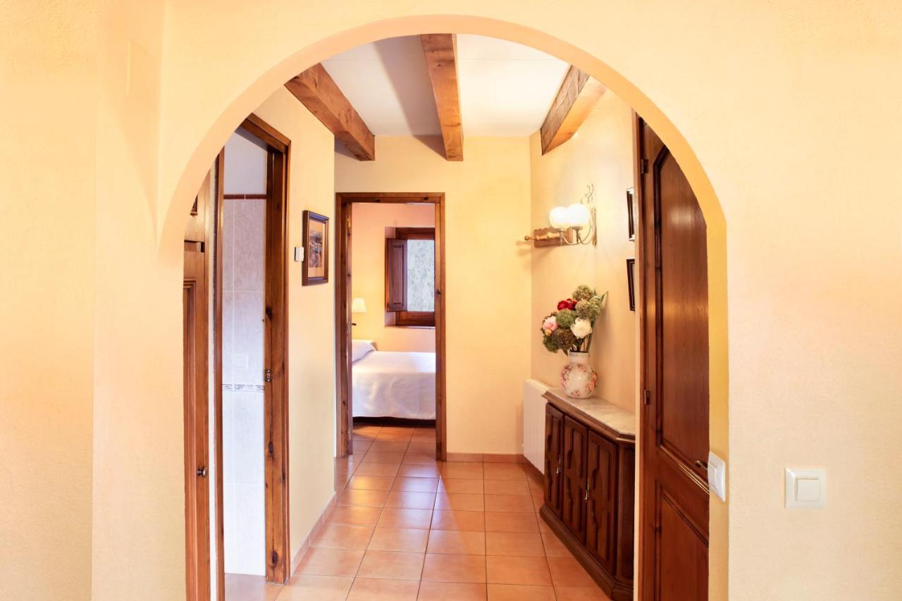Allotjaments Placa Major-Grevol Santa Pau Ngoại thất bức ảnh